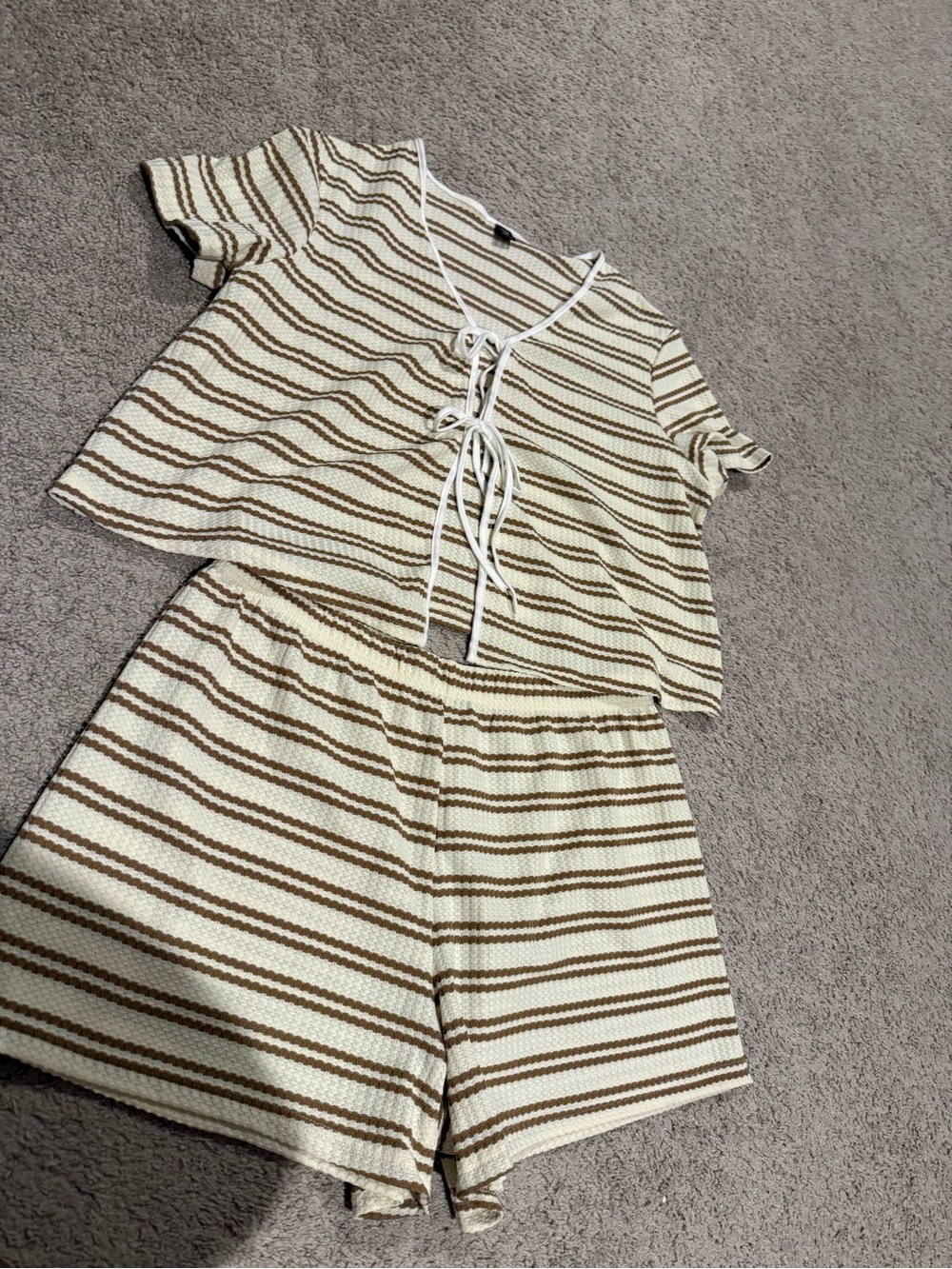 SHEIN Cream and Brown Striped Short Sleeve Knit Top
